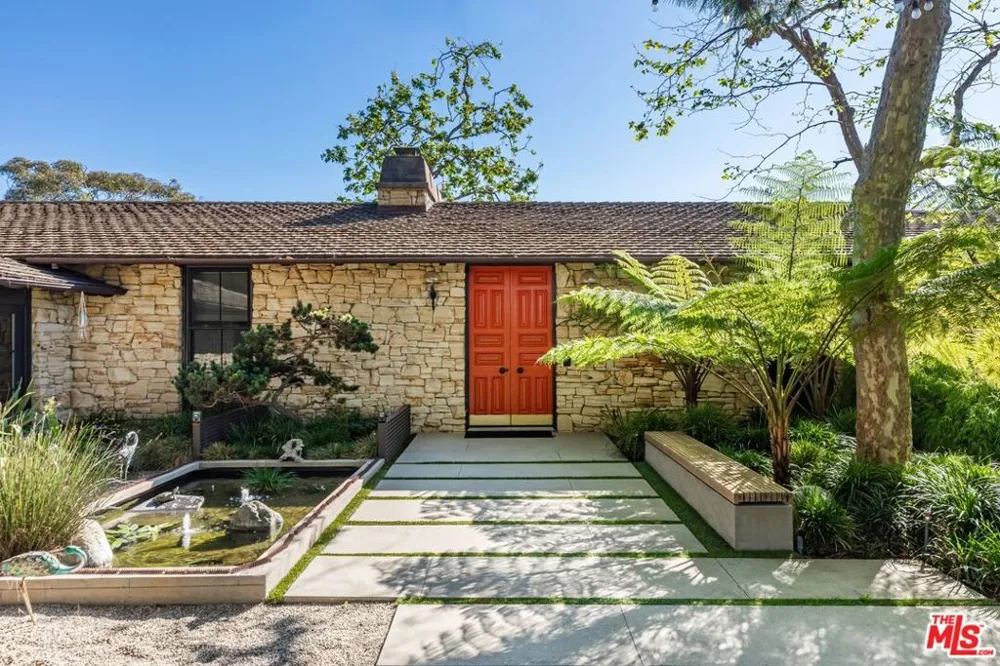 400 Toyopa Drive Pacific Palisades, CA 90272