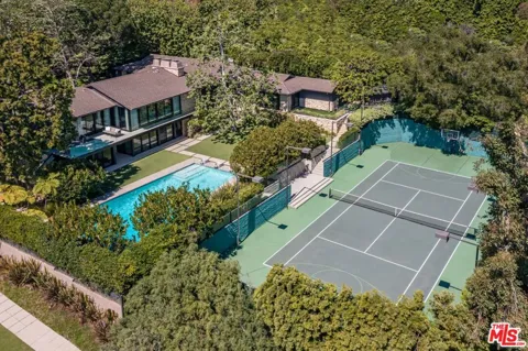400 Toyopa Drive