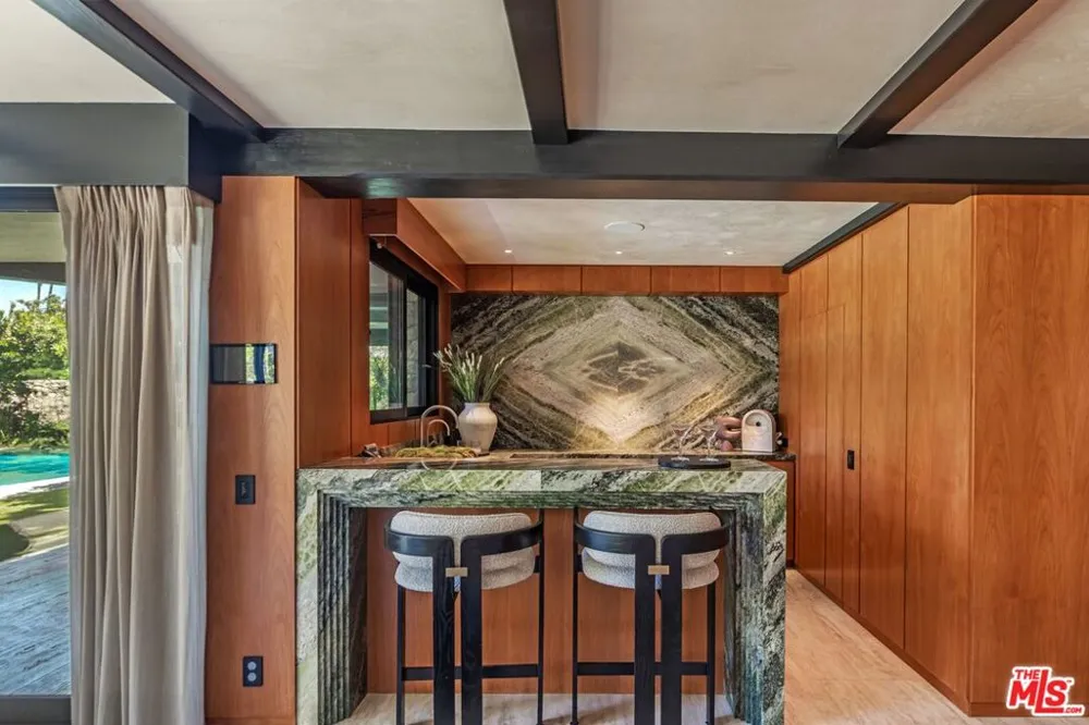 400 Toyopa Drive Pacific Palisades, CA 90272