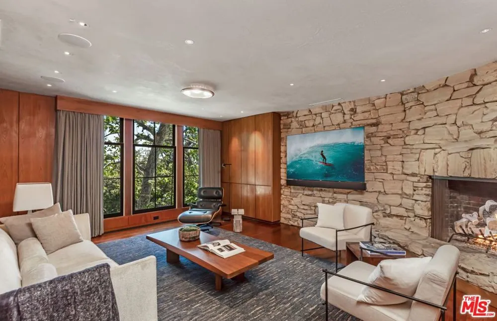400 Toyopa Drive Pacific Palisades, CA 90272