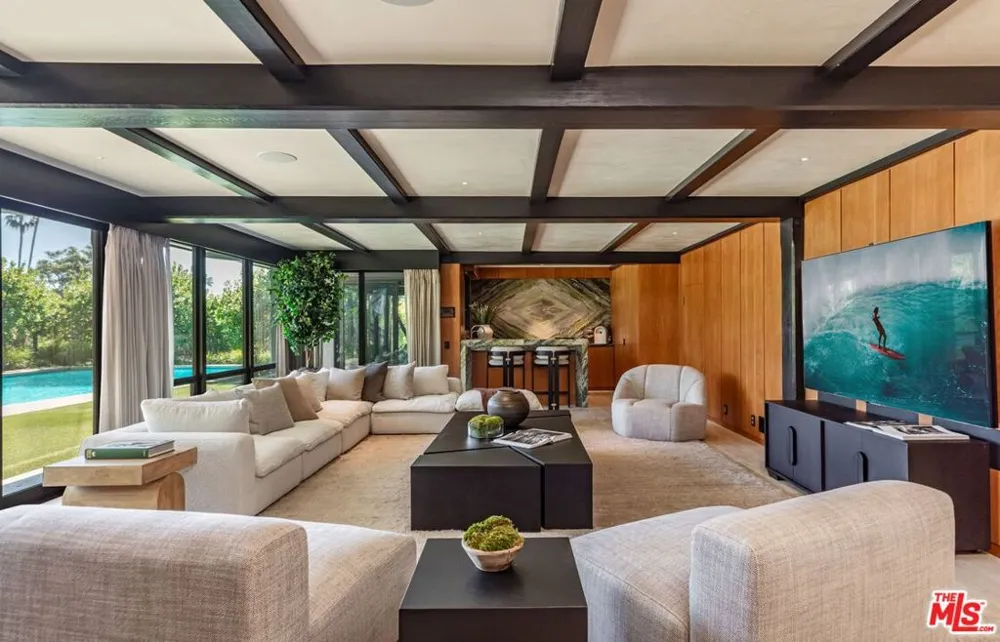 400 Toyopa Drive Pacific Palisades, CA 90272