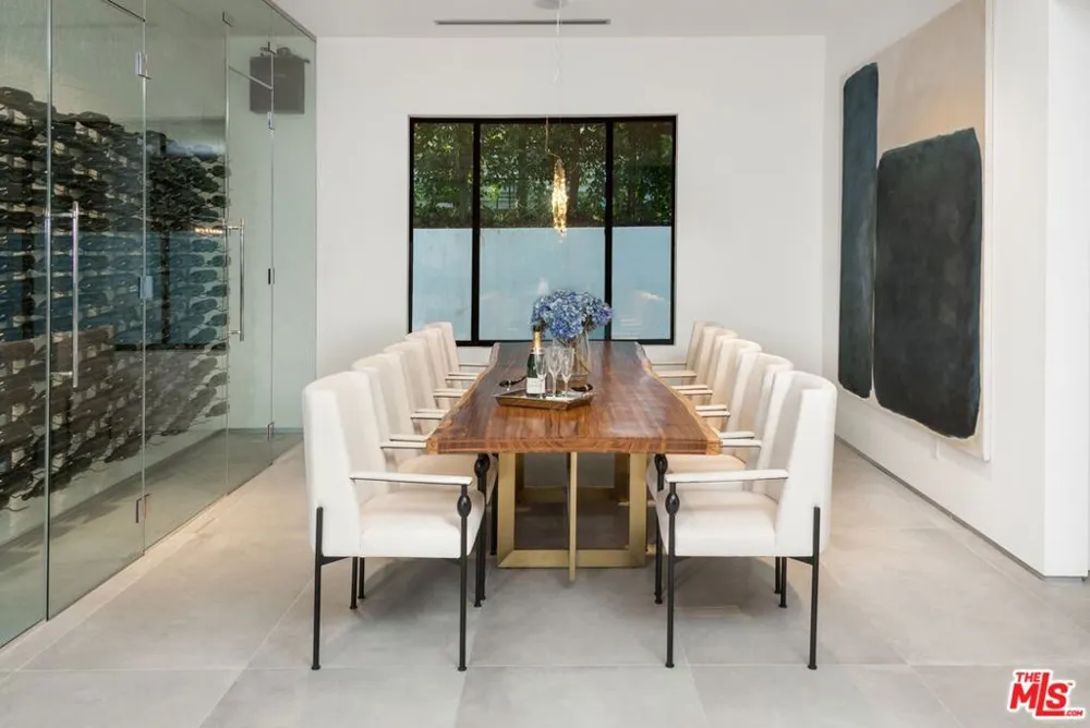 118 S CANYON VIEW DRIVE Los Angeles, CA 90049