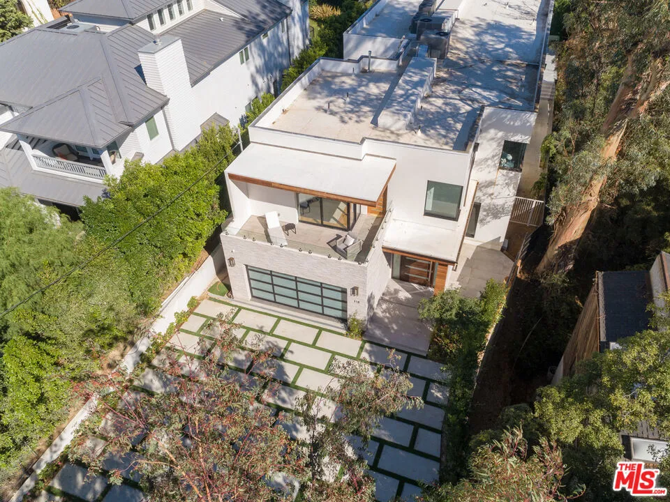 118 S CANYON VIEW DRIVE Los Angeles, CA 90049