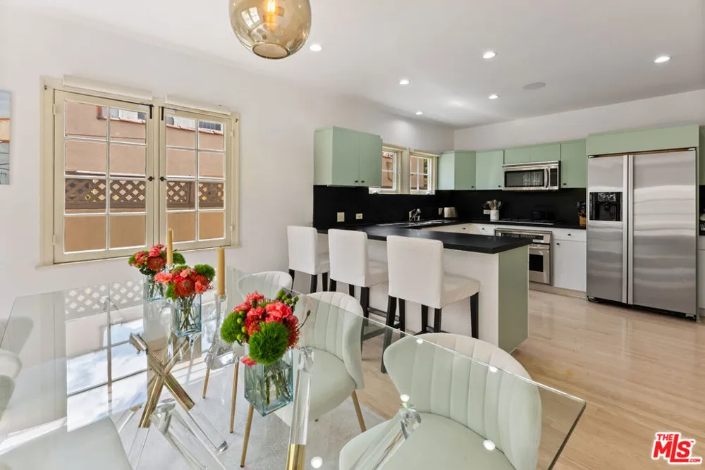 708 Westbourne Drive West Hollywood, CA 90069