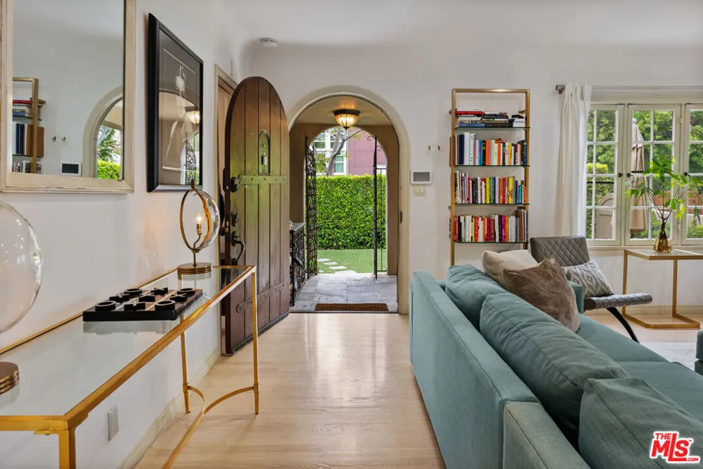708 Westbourne Drive West Hollywood, CA 90069