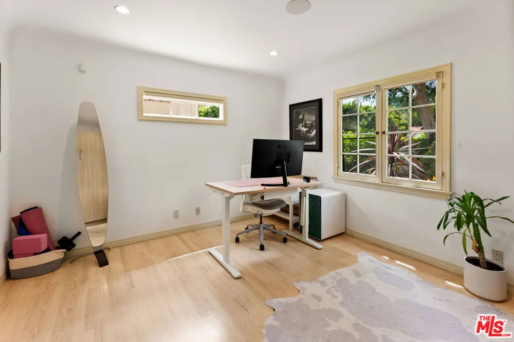 708 Westbourne Drive West Hollywood, CA 90069