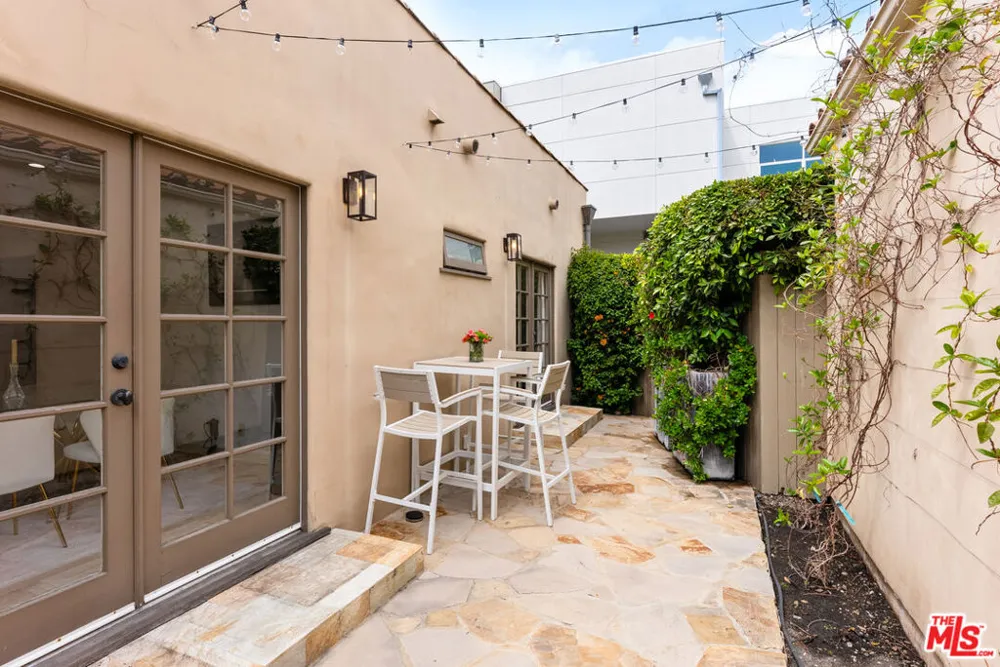 708 Westbourne Drive West Hollywood, CA 90069