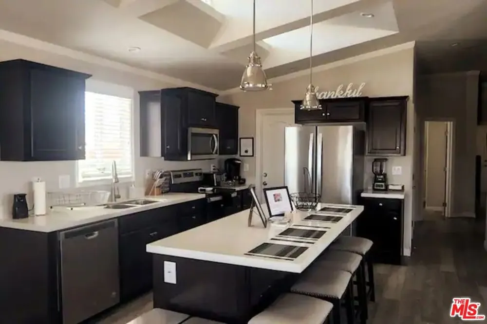 5176 Sunfair Road Joshua Tree, CA 92252