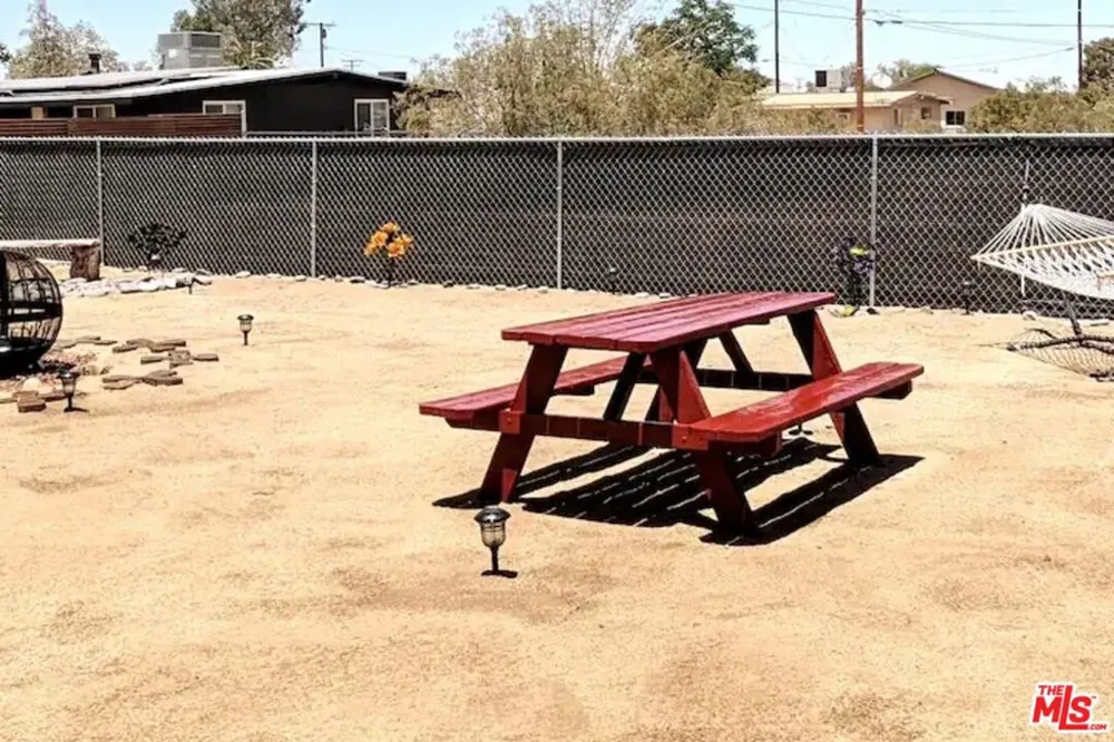 5176 Sunfair Road Joshua Tree, CA 92252