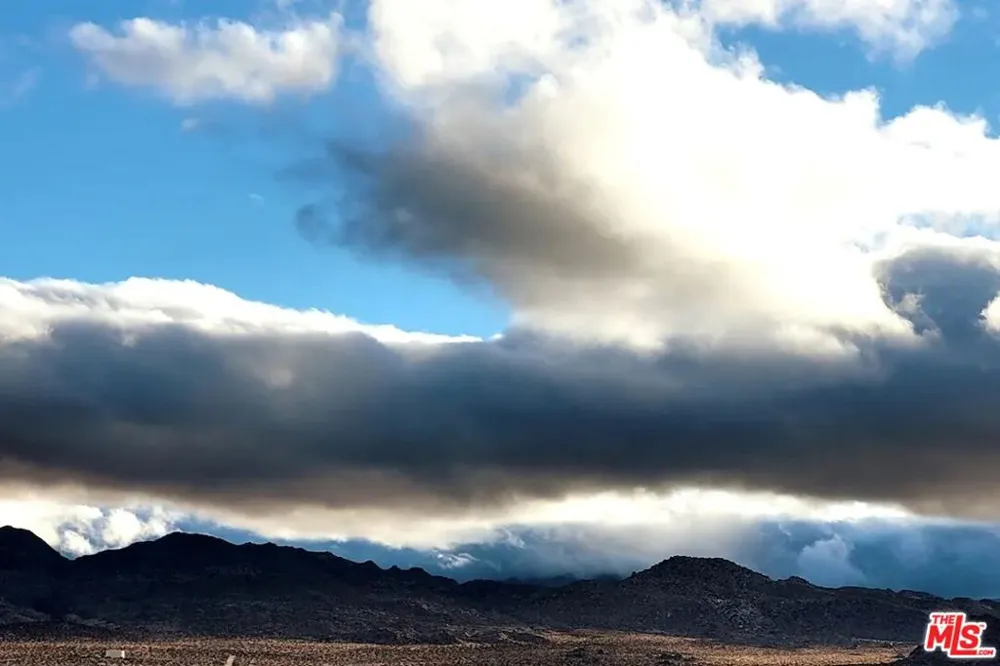 5176 Sunfair Road Joshua Tree, CA 92252