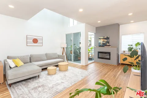 1617 S Beverly Glen Boulevard #102