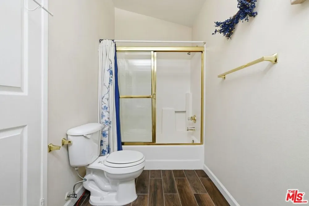 22112 Sun Ranch Court Chatsworth, CA 91311