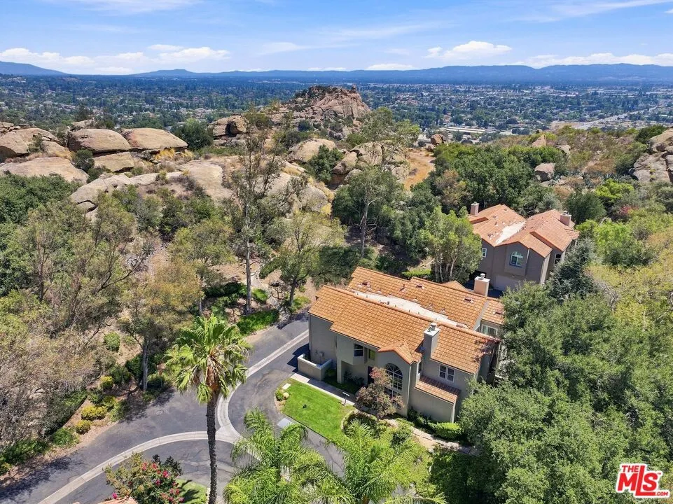 22112 Sun Ranch Court Chatsworth, CA 91311