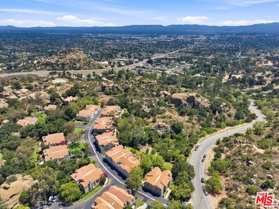 22112 Sun Ranch Court Chatsworth, CA 91311
