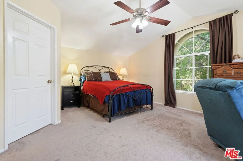 22112 Sun Ranch Court Chatsworth, CA 91311