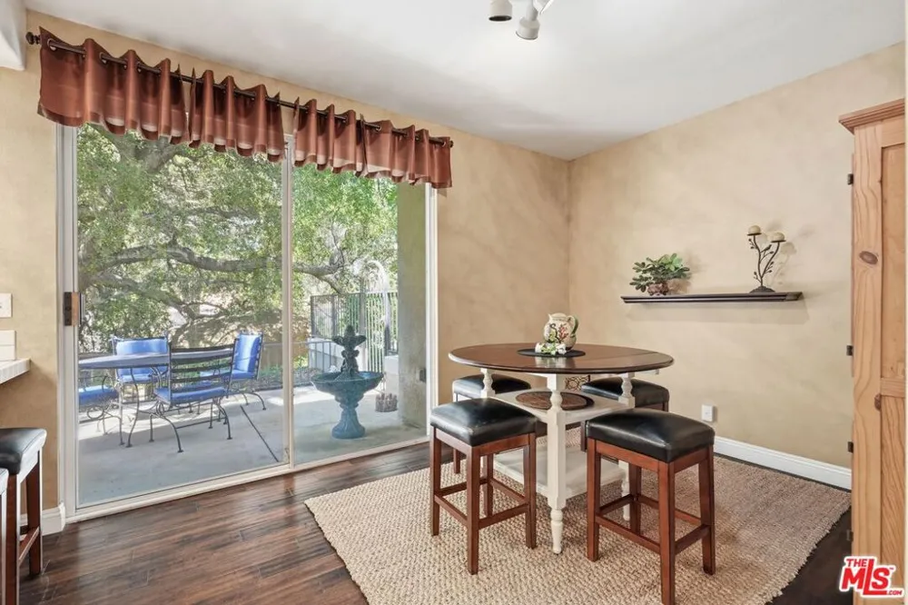 22112 Sun Ranch Court Chatsworth, CA 91311