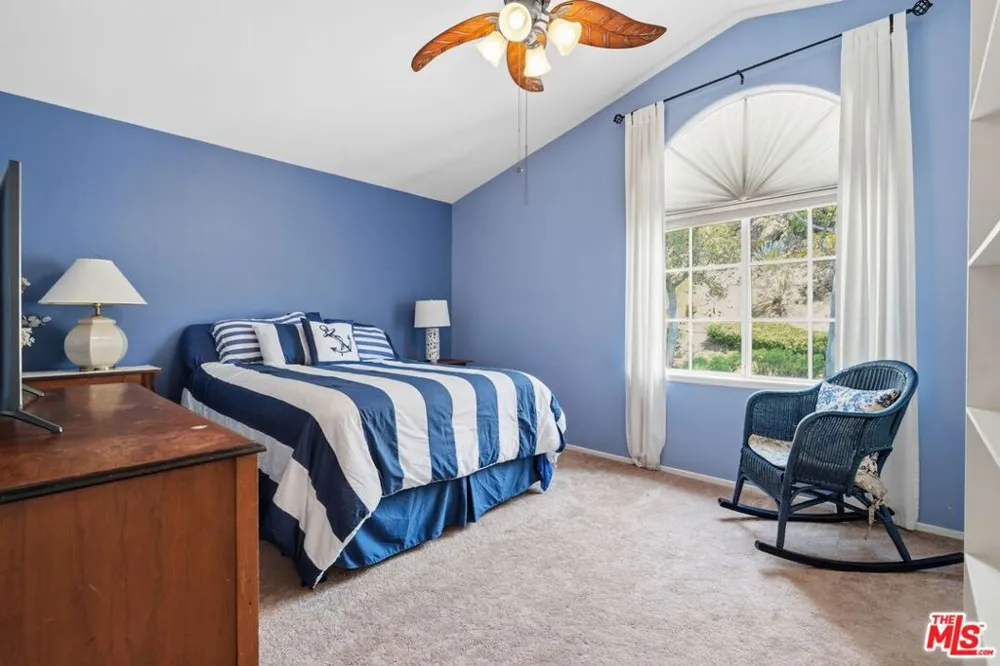 22112 Sun Ranch Court Chatsworth, CA 91311