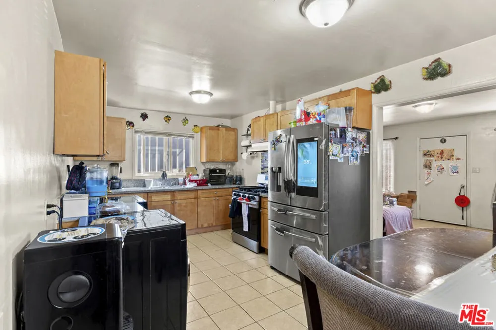 15914 S Bullis Road Compton, CA 90221