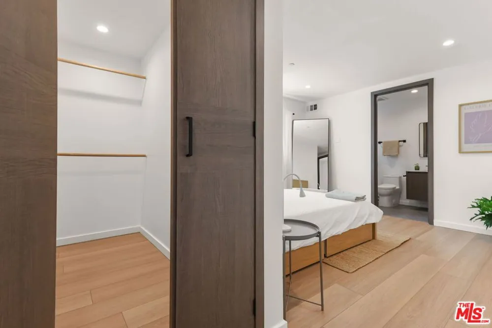 621 Mariposa Avenue Los Angeles, CA 90004
