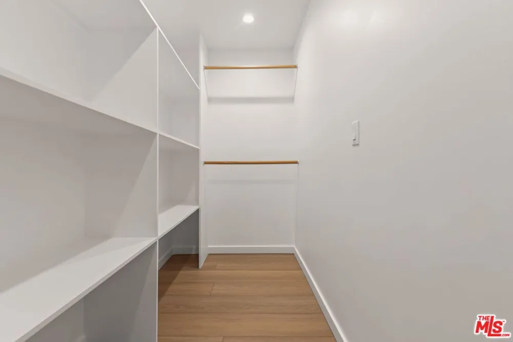 621 Mariposa Avenue Los Angeles, CA 90004