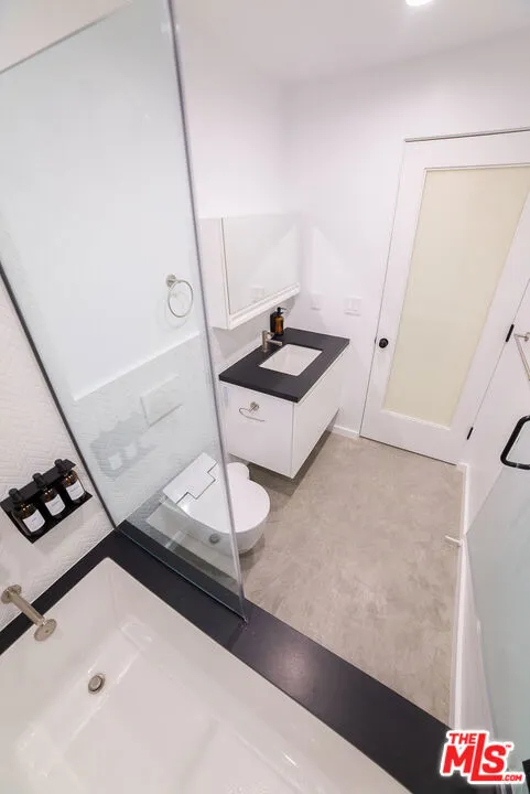 14 Brooks Avenue #9 Los Angeles, CA 90291