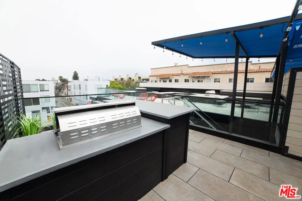 14 Brooks Avenue #9 Los Angeles, CA 90291