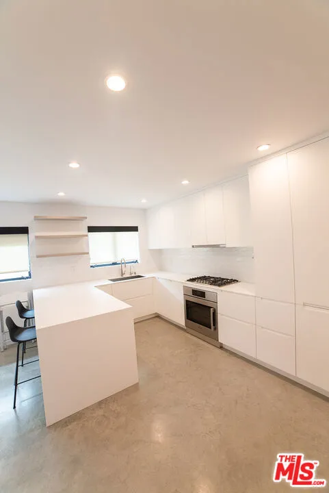 14 Brooks Avenue #9 Los Angeles, CA 90291