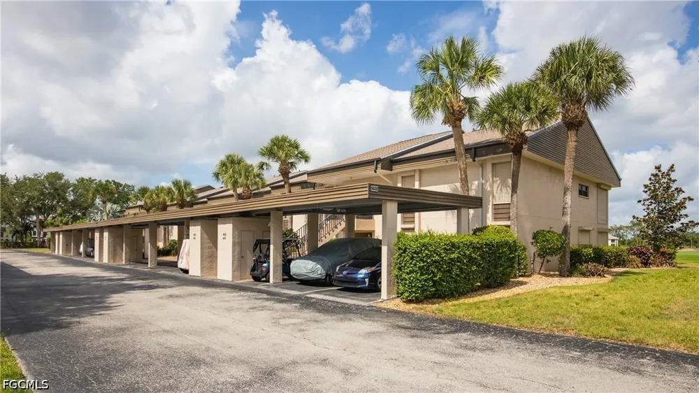 Trailwinds Drive #425 Fort Myers, FL 33907