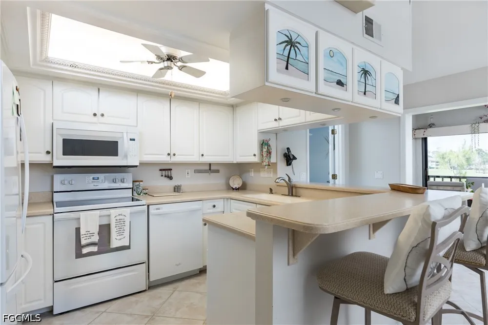 Trailwinds Drive #425 Fort Myers, FL 33907
