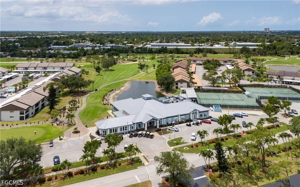 Trailwinds Drive #425 Fort Myers, FL 33907