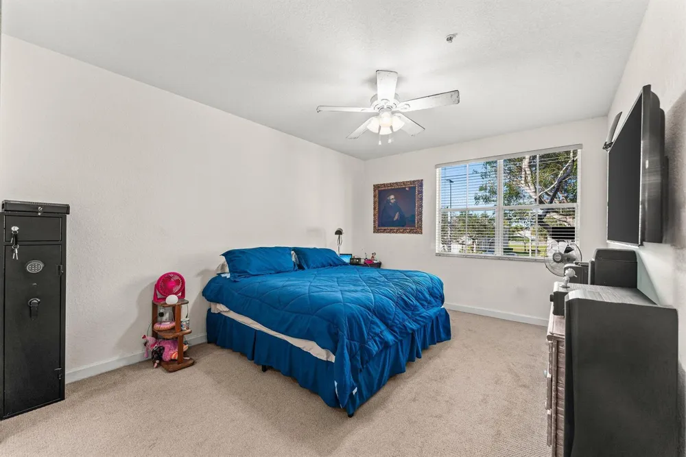 1012 Shoma Drive Royal Palm Beach, FL 33414