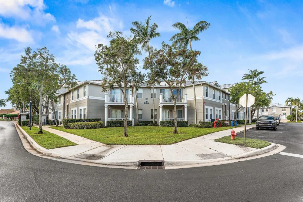 1012 Shoma Drive Royal Palm Beach, FL 33414
