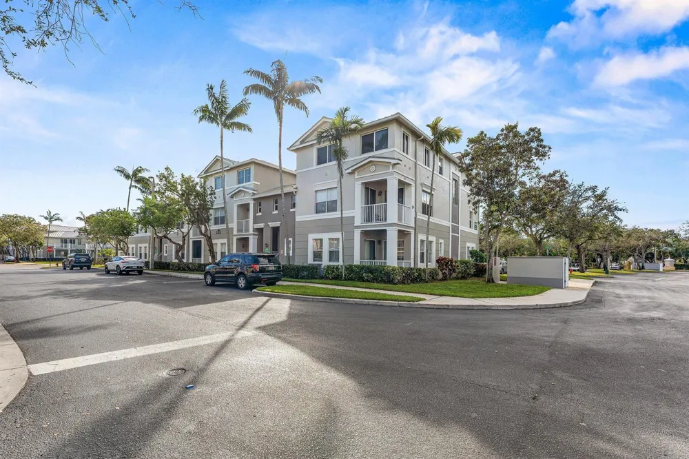 1012 Shoma Drive Royal Palm Beach, FL 33414