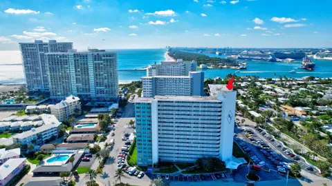 1900 S Ocean Drive #1702