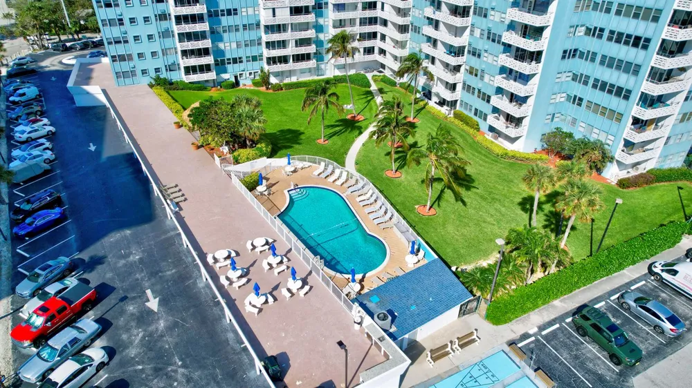 1900 S Ocean Drive #1702 Fort Lauderdale, FL 33316