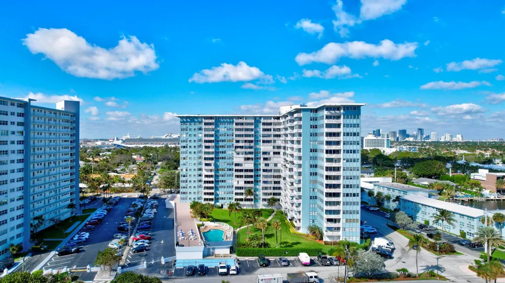 1900 S Ocean Drive #1702 Fort Lauderdale, FL 33316