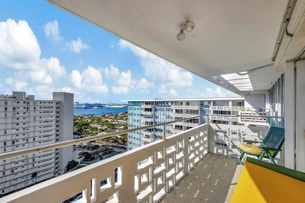 1900 S Ocean Drive #1702 Fort Lauderdale, FL 33316