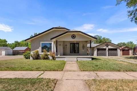 922 Denver Avenue