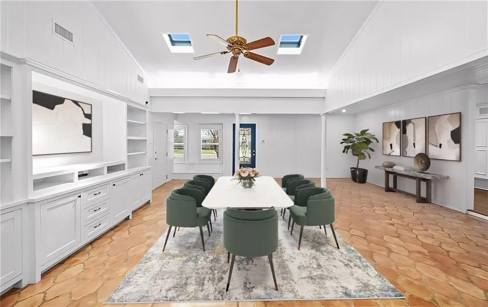 302 Dolphin Place Corpus Christi, TX 78411