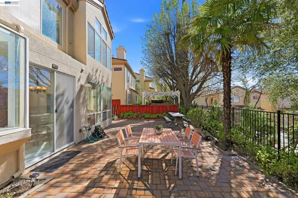 906 Vista Pointe Dr San Ramon, CA 94582
