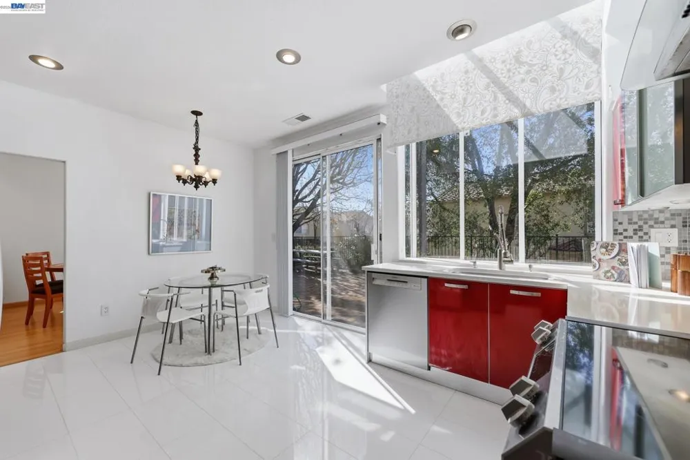 906 Vista Pointe Dr San Ramon, CA 94582