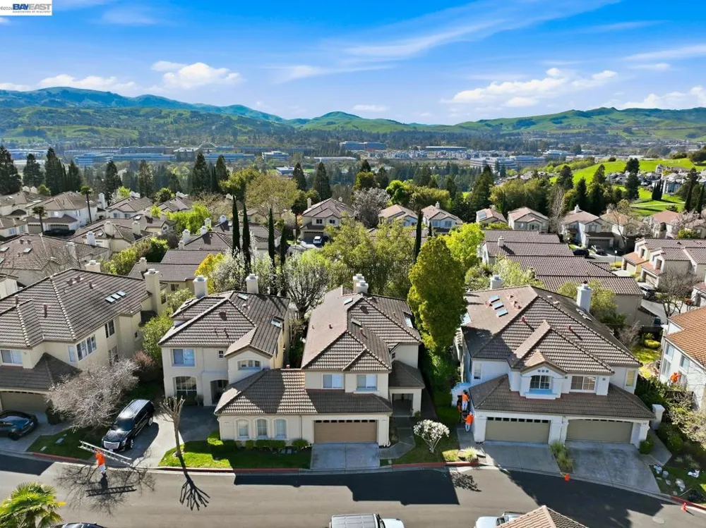 906 Vista Pointe Dr San Ramon, CA 94582