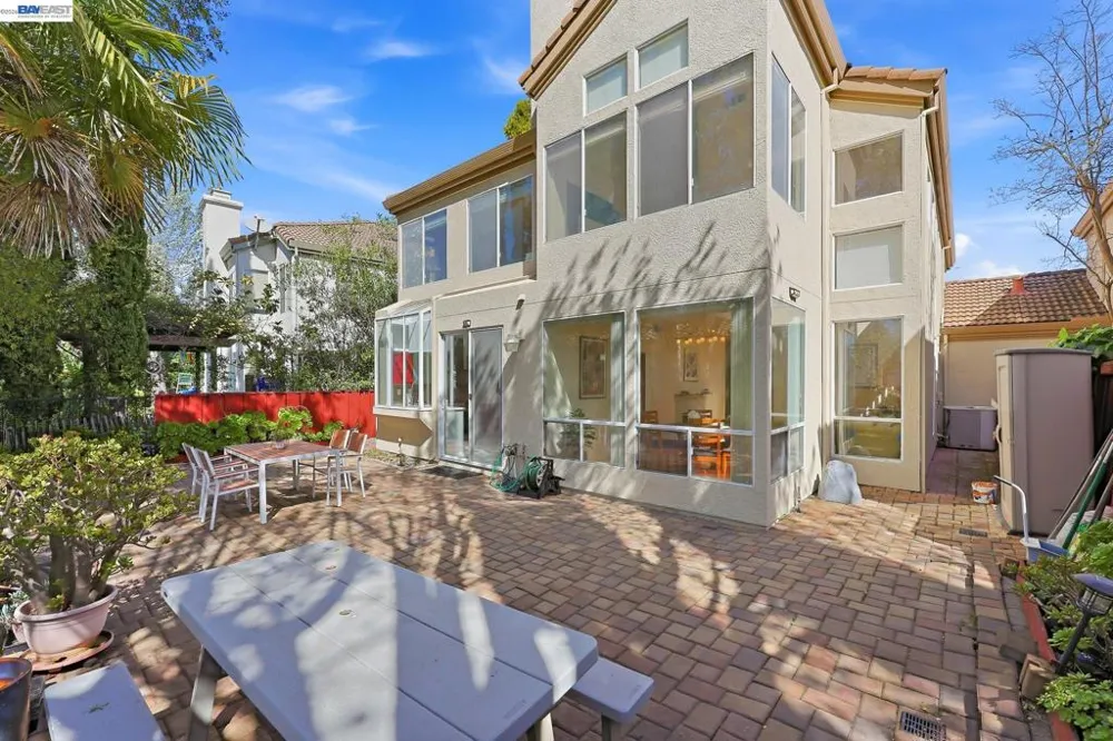 906 Vista Pointe Dr San Ramon, CA 94582