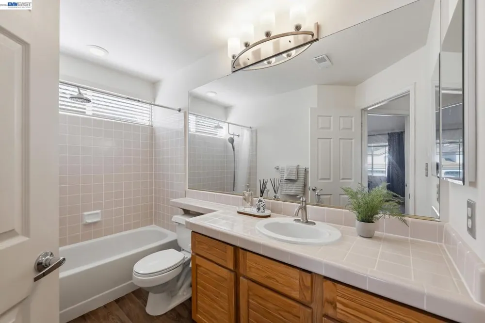 906 Vista Pointe Dr San Ramon, CA 94582