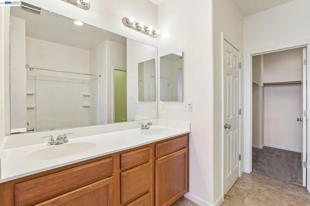 131 Burbank St Hayward, CA 94541