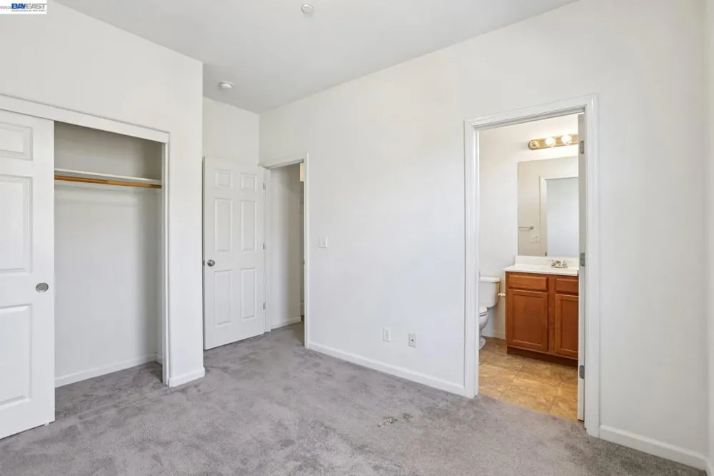131 Burbank St Hayward, CA 94541