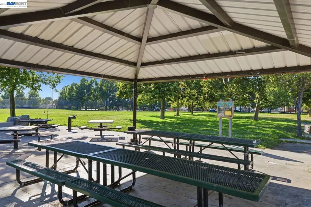 131 Burbank St Hayward, CA 94541