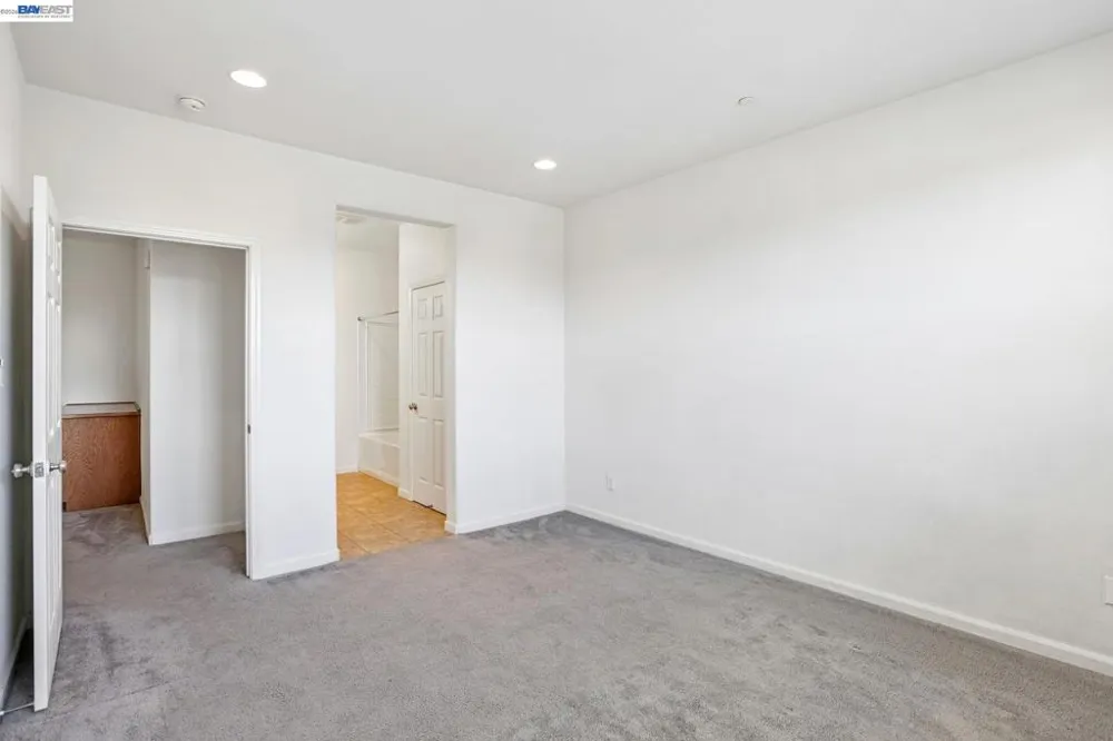131 Burbank St Hayward, CA 94541