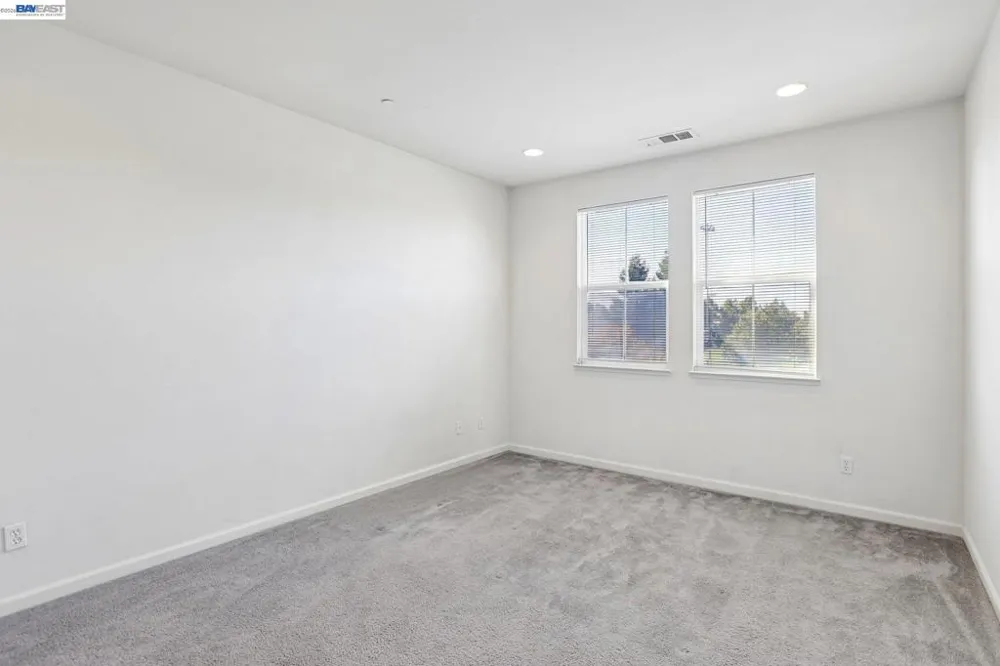 131 Burbank St Hayward, CA 94541