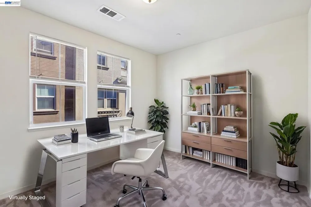 131 Burbank St Hayward, CA 94541